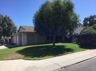 11 Baroda Dr, Camarillo, CA 93012