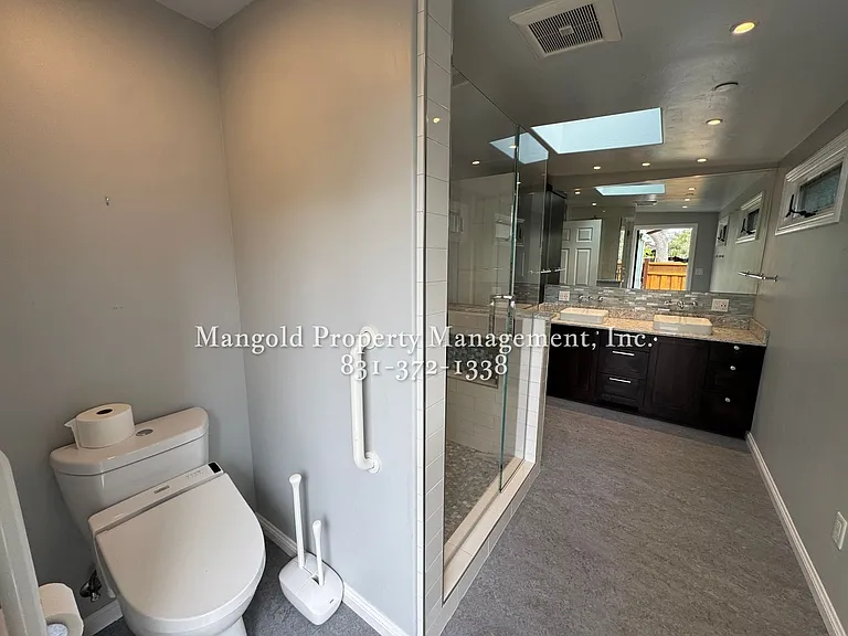 926 Ruth Ct — Photo 16