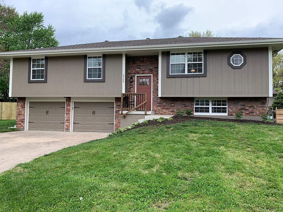 1st image of 2909 S Sweet Briar Dr