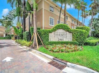 2845 NE 185th St APT 903, Aventura, FL 33180