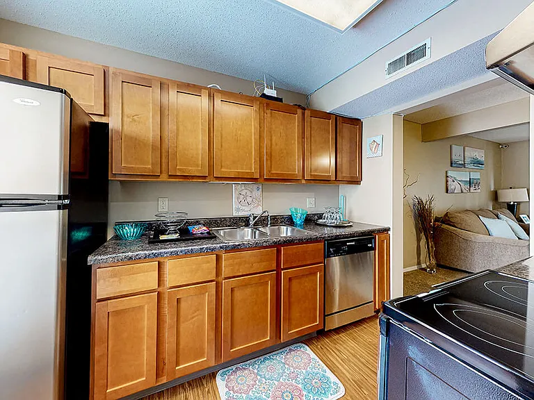 Fully equipped kitchen