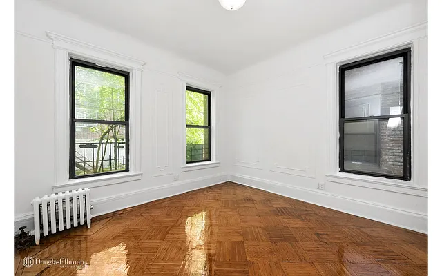 Rented by Douglas Elliman | media 19