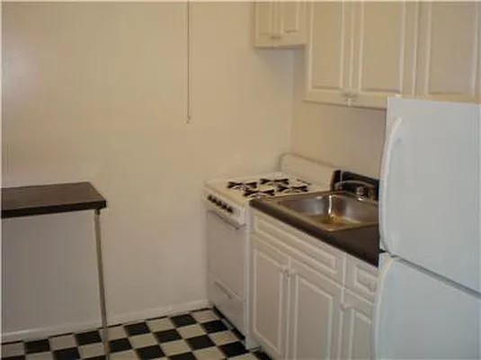 Rented by Barak Realty | media 33