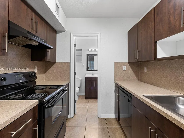 13 S Royal Poinciana Blvd #14 — Photo 5