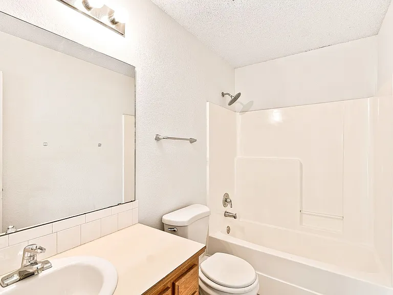 4278 W Patrick St — Photo 14