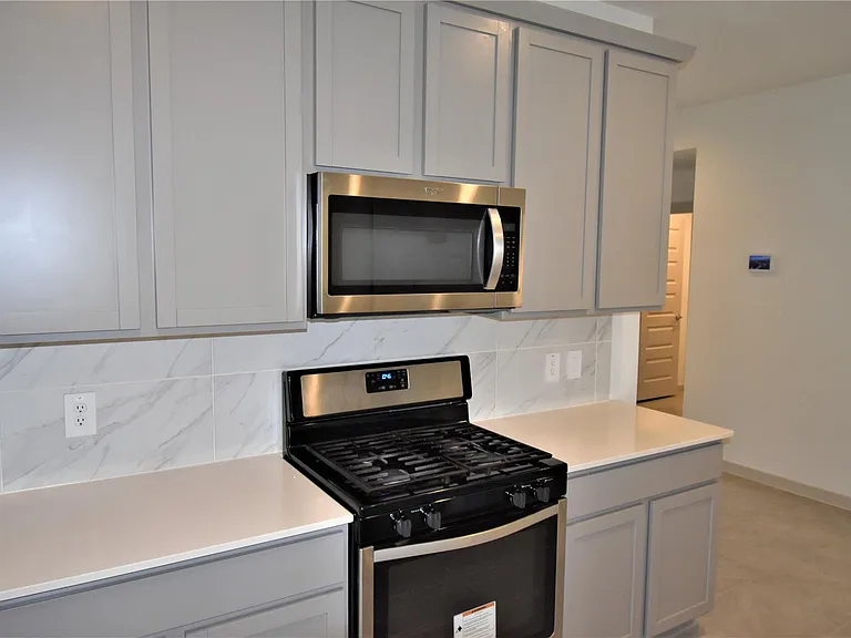 4023 Yonkers Valley Ln — Photo 7