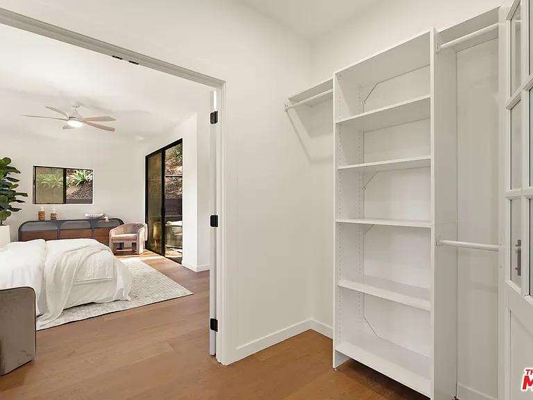 8506 Oak Ct — Photo 47