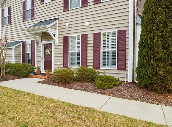 4th image of 8227 Creekside Bluffs Ln Unit 8227