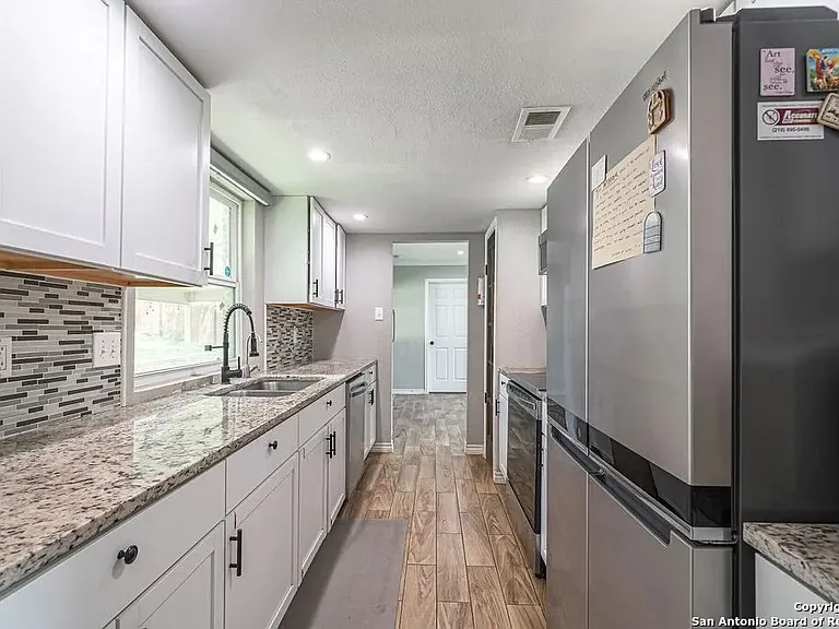 4515 Golf View Dr — Photo 3