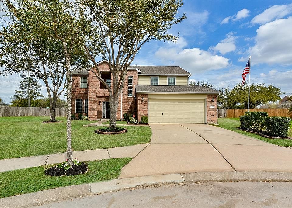 1st image of 16502 White Heron Ct
