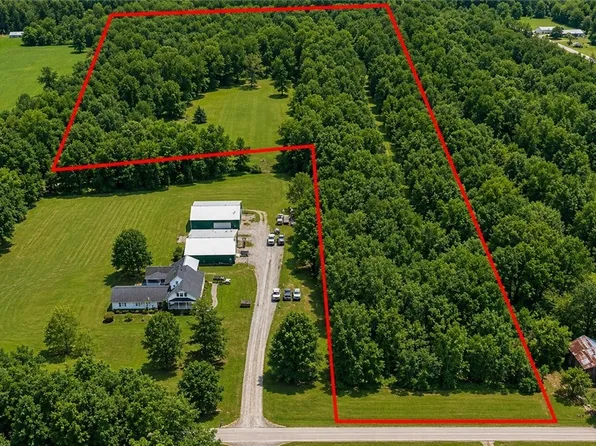 10268 Madison Rd, Montville, OH 44064
