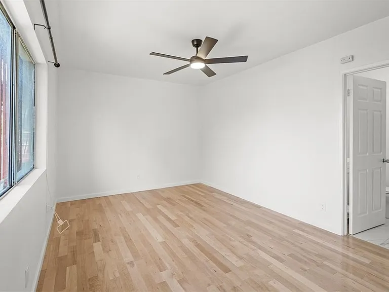 3825 Cimarron St — Photo 19