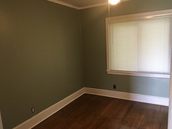 2nd image of 614 W Georgia St