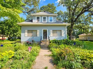 305 E Main St, Lake Mills, IA 50450
