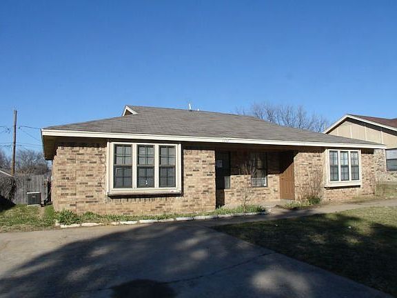 2nd image of 1715 Patricia St