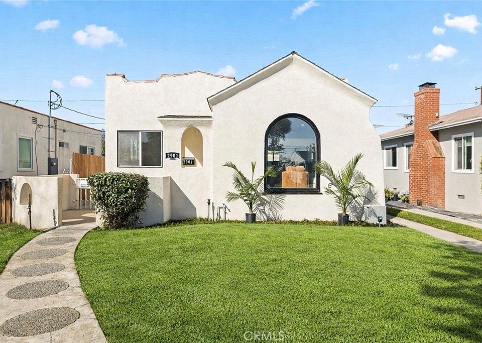 1st image of 2901 Front St