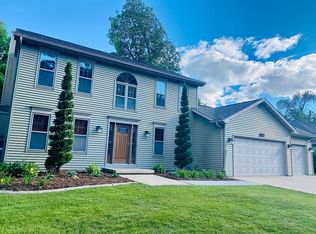 1600 Yorkshire Ave, Kaukauna, WI 54130