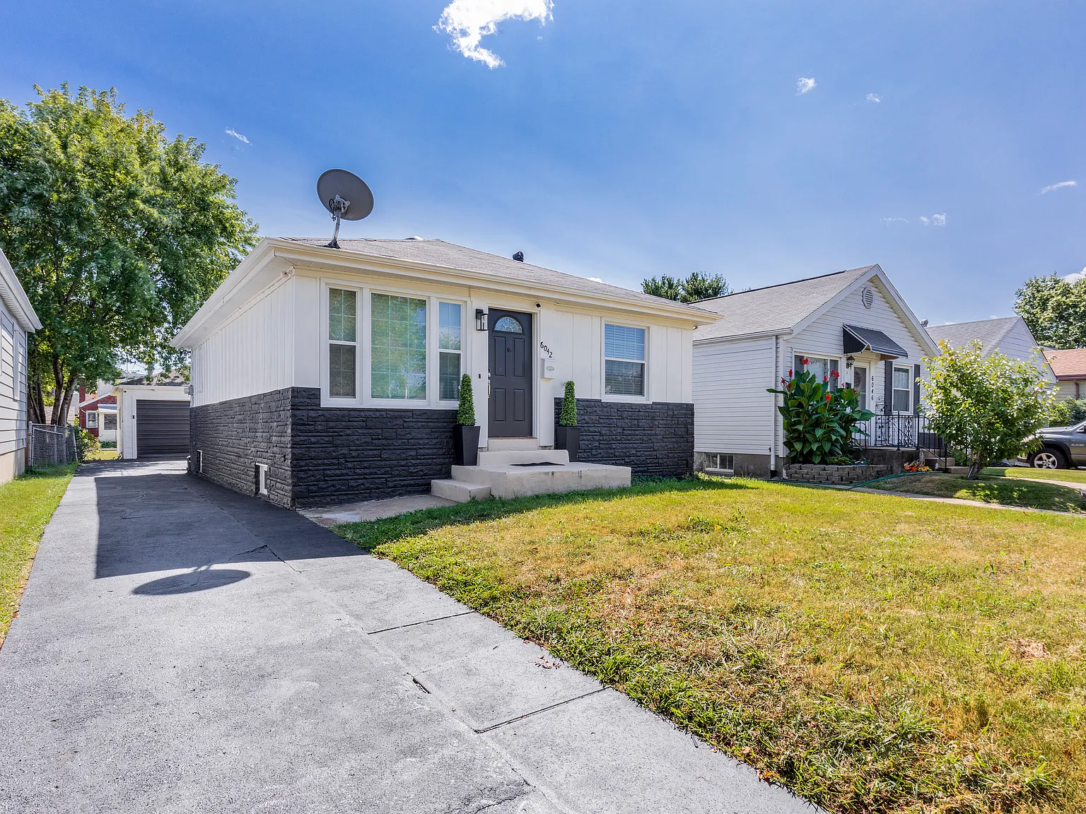 3 bed, 1176 sqft, $3,500 — Photo 3
