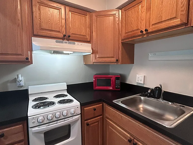 4020 Lindell Blvd #308 — Photo 12