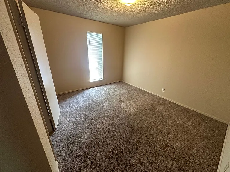1312 W Pittsburg St — Photo 17