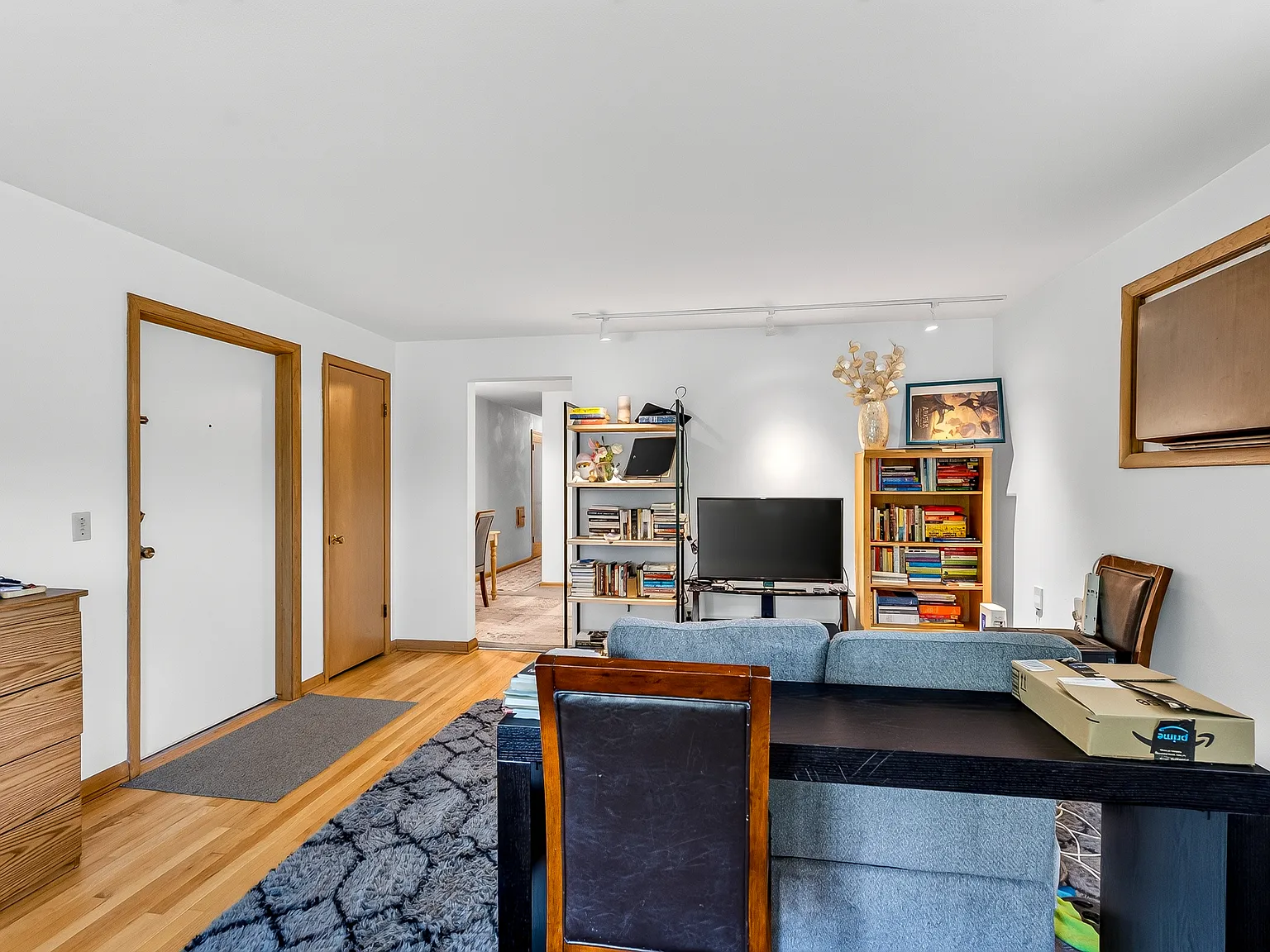 2 bed, 950 sqft, $1,295 — Photo 4