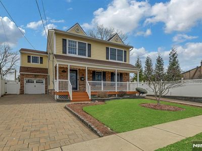 488 Fairlawn Pkwy, Saddle Brook, NJ, 07663