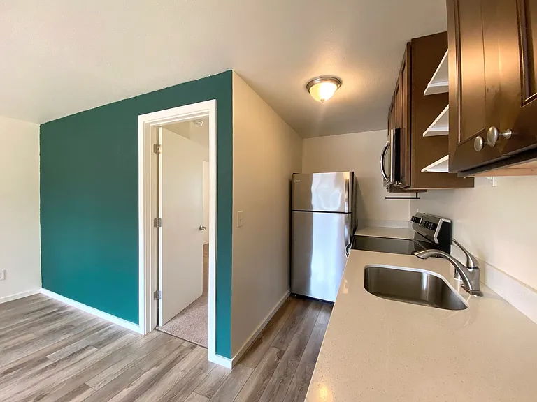 North Highland Court — Photo 29