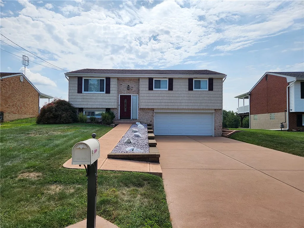 257 Vista Dr photo 1