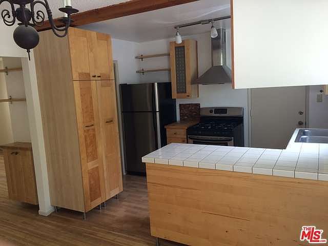 2nd image of 5864 Bowcroft St Unit 1