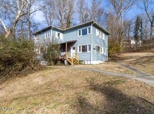 153 Wade Ln, Oak Ridge, TN 37830
