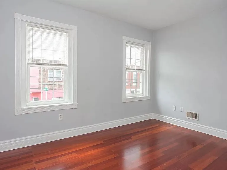 Unfurnished Front Bedroom