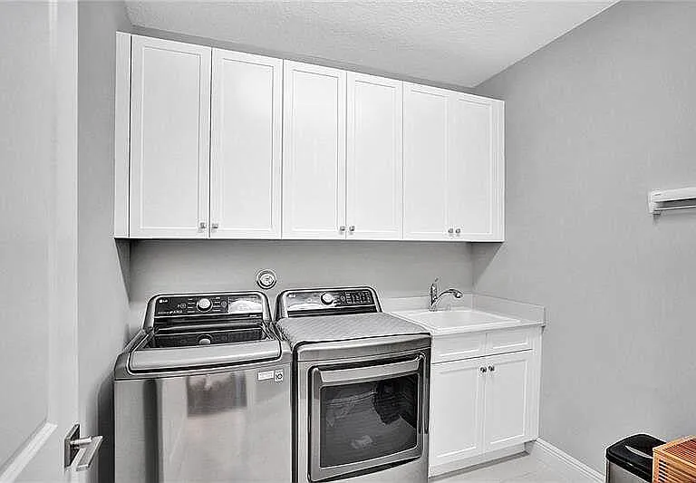 Waterway Cir — Photo 3