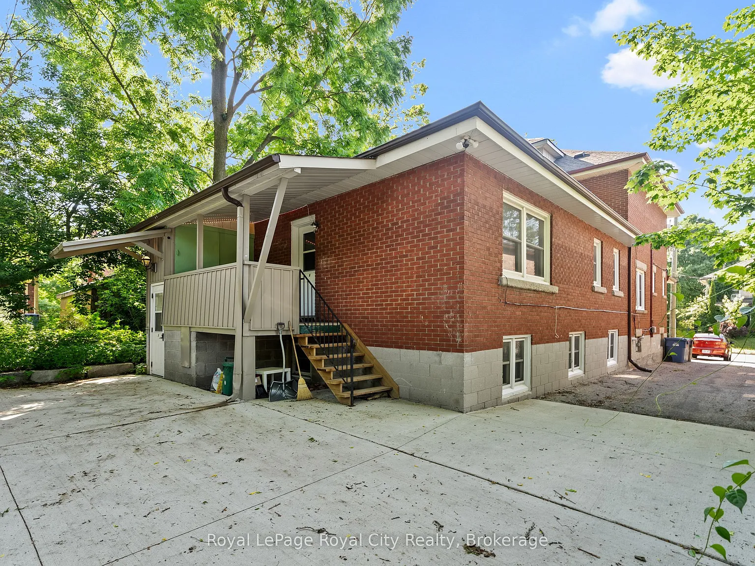 2 bed, $1,980 — Photo 2