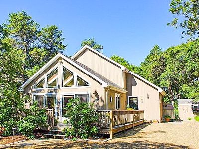 14 Vickers St, Edgartown, MA, 02539