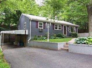 3 Twilight Rd, Rocky Point, NY 11778
