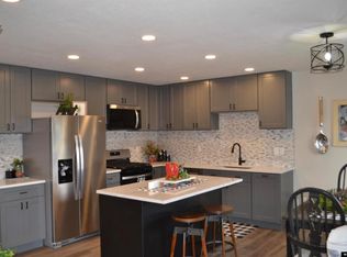 217 E St N, Lyman, WY 82937