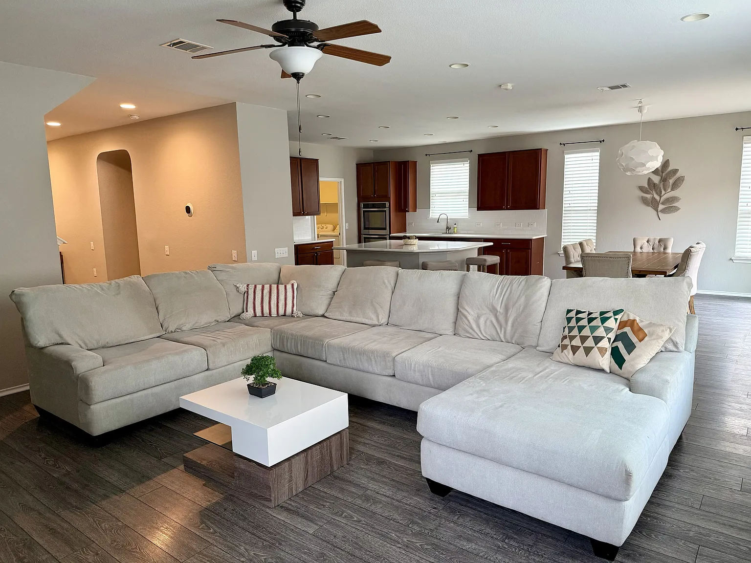 6705 Sunderland Trl — Photo 2