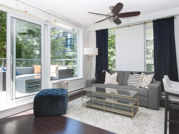 1001 Homer St #307, Vancouver, BC V6B 1M9