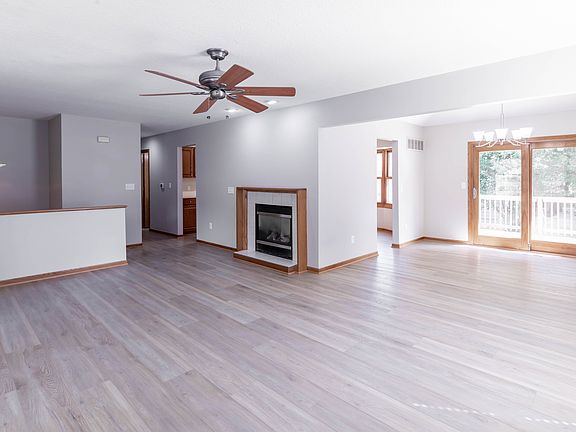 4th image of 1233 26th St