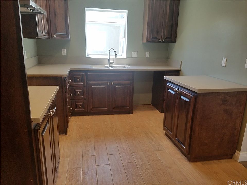 2nd image of 17418 Scudder Ct