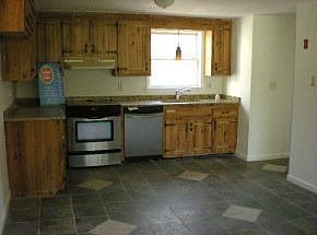 4th image of 5 Twin Brook Dr