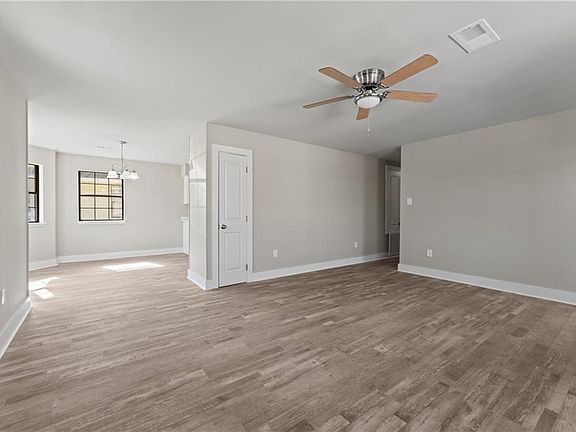 3rd image of 1114 Rose Meadow Loop