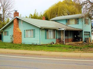 720 NW Morgan Ln, Grants Pass, OR