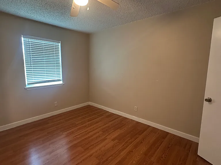 19221 San Marcos Hwy #B2 — Photo 4