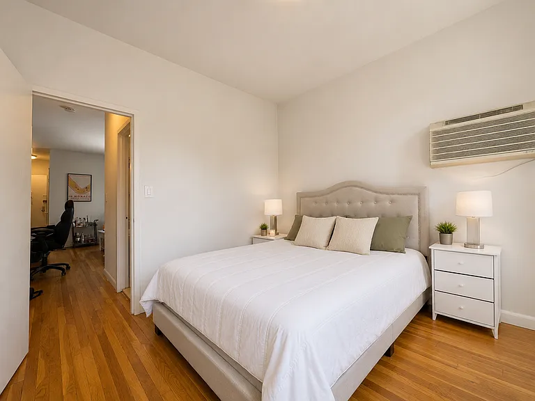 12 Charles St #6A — Photo 4