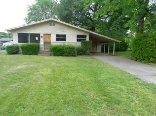 2215 Harrison St, Paducah, KY 42001