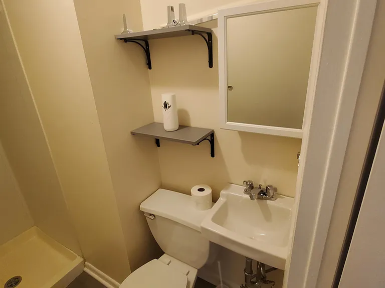 2240 Cedar St #3 — Photo 5