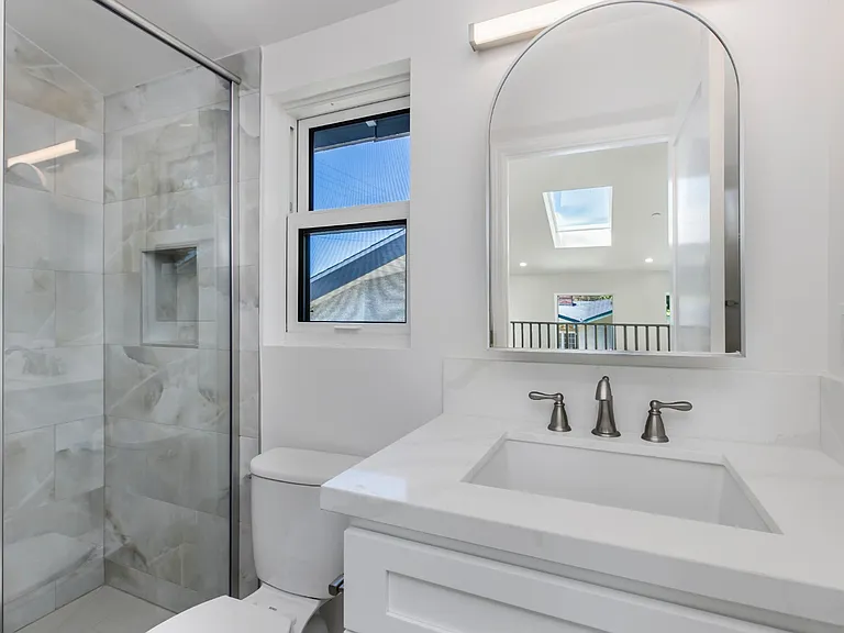13351 W Otsego St — Photo 8