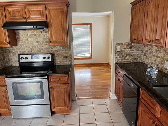 2nd image of 3931 Orchard Ln