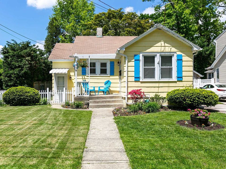 1st image of 418 Albermarle Pl